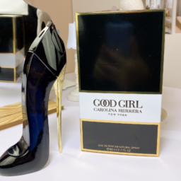 A38/US 001  Good Girl Carolina Herrera for women