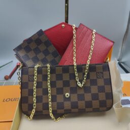 AA-028 Pochette Félicie Monogram red lining  老花/压花卡夹三合一 红色内里  35*15*5