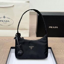 AA-280 Prada尼龙腋下 黑色尼龙腋下  26*21*6.5