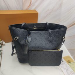 AA-053 LV老花/压花购物袋 纯黑小字压花  40*35*5