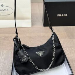 AA-284 Prada尼龙腋下 黑色链条腋下  29*20*6