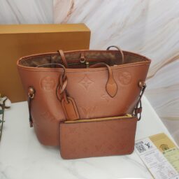 AA-056 LV老花/压花购物袋 棕色大字压花  40*35*5