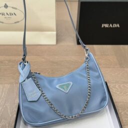 AA-286 Prada尼龙腋下 浅蓝链条腋下  29*20*6