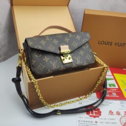 AA-066LV老花邮差 老花棕色邮差  21.5*13.5*6