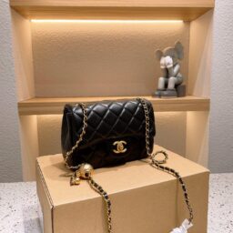 AA-110 Chanel小金球 黑色金球  18*13*7