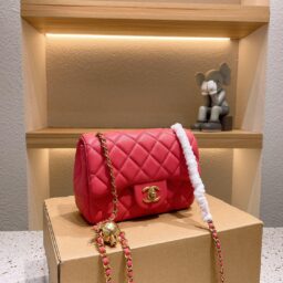 AA-114 Chanel小金球 玫红金球  18*13*7